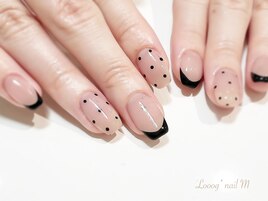 ドット×ブラック