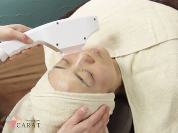 カラット(CARAT)の写真/【美肌効果にうっとり♪】光フェイシャルで悩みのないお肌を目指す！《シミ改善/たるみ予防/シワ緩和》