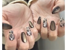 ヒュッゲ(Hygge)/冬っぽヒョウ柄ネイル