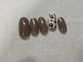 ヒョウ柄ネイル　￥８３００
