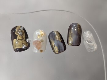 ブラウン×ゴールドニュアンス