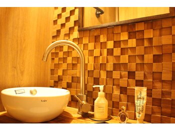 蒸ヨモギ(蒸yomogi)/お手洗いも綺麗でおしゃれ！