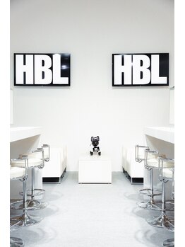 ウミ(Ummi)/兵庫県唯一の眉毛講師　