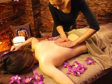 ルーチェ(LUCE)/アロママッサージ+タイ古式