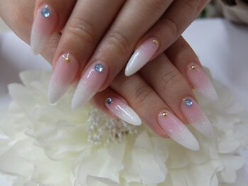 ネイルサロンミキ 横浜(MIKI)/シンプルホワイトパールグラデ
