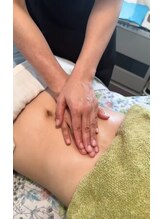 ナチュリィ(natully)/内臓ほぐし/経絡オイルリンパ