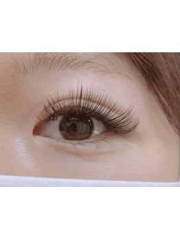 ボリュームのある目元にしたい