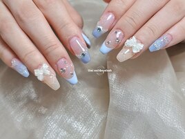 フレンチブルーネイル