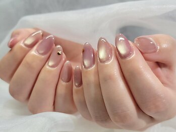 ナンバーエイト(No.8)の写真/【シンプル×トレンド感溢れる最新デザイン】パラジェル使用☆シンプルだけど一癖ある垢抜けネイルが好評♪
