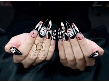 ユリナリタ(YuRi Narita)