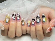 オシイロネイル(Oshiiro Nail)の雰囲気（CDFメンバー大集合！全て手描きアートです♪）