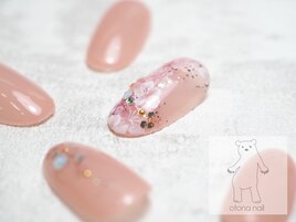 透明感桜舞い散るネイル