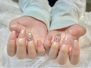 ネオリーブリタ(Neolive rita)の写真/シンプルながらも上質で飽きの来ないデザインはオフィスにもおすすめ☆【パラジェル登録サロン】