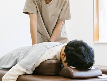 サワ きたざわ接骨院(sawa)の写真/話題の耳つぼジュエリー導入♪美容鍼とのセットメニューもおススメ◎お悩みに合わせた施術をいたします♪