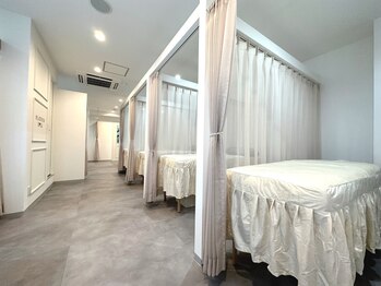 プラチナムドール 福岡大名店(PLATINUMDOLL)/アイブロウ・まつ毛施術スペース