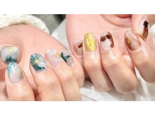 ネイル シスター(nail sister)/左右色違いの上級者ニュアンス