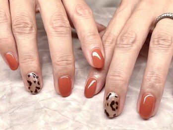 ヘブンリープラス＋ Luz湘南辻堂店の写真/【見るたびに嬉しくなる爪へ】仕事や家事で長さが出せないショートネイル派さんやネイル初心者の方大歓迎◎