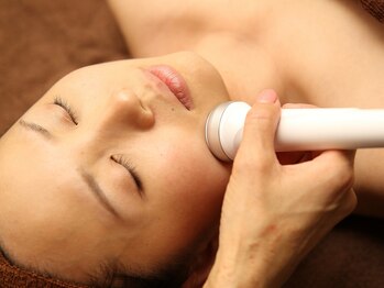 サロンシュシュ(ChouChou)/フェイシャル　ラジオ波