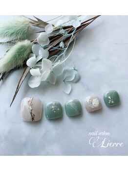 リエール(Lierre)/定額ネイル