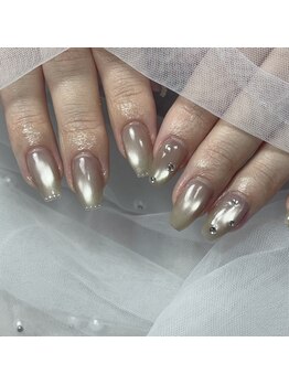 ウィムネイル(UIM NAIL)の写真/オフィスにも馴染むシンプル系デザインで、褒められる美しい指先へ☆周りと差がつく大人ネイル◎