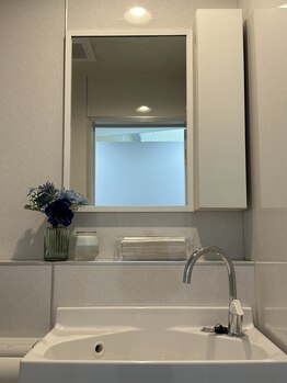 ムーンストーン(Moonstone)/男性用お手洗いです