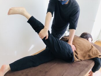 イカル 池袋(ikaru)/逆ストレッチ：下半身の血流促進