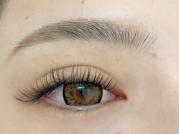 カメリア(Camellia)の写真/【鏡を見るたび笑顔になれる理想の目元へ★】お洒落な空間で過ごしながら施術を受け、心も弾む♪