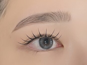 アンジュ(ANGE)の写真/＼口コミ高評価☆／数多くのパーマロッドをご用意☆なりたい目元へ仕上げます！話題の束感まつげが叶う♪