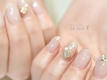 ルシェルアイ/上品シンプルネイル