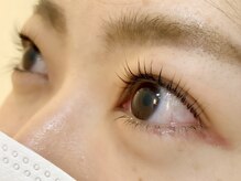 ウエカ(ueka)/お目元の縦幅を強調！