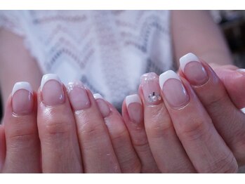 プチリリィ(Petit Lily)/白フレンチ