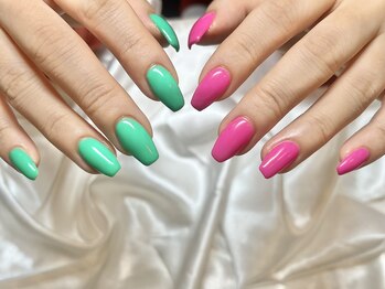 サロン アクセシブル(salon ACCESSIBLE)/ポップカラーネイル