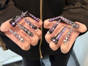 レミネイル 渋谷(REMI NAIL)の写真/長さ出し可能なので爪の形にコンプレックスがある方にも◎長さ出しで理想の指先に仕上げます♪