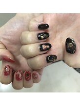 シエル エトワール(Ciel etoile)/左右非対称ネイル