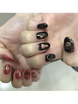 シエル エトワール(Ciel etoile)/左右非対称ネイル