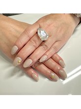 リンネ(Rinne)/ベージュ×ゴールドパーツ