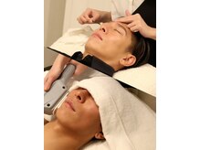 サロンド アヤメン(SALON DE AYAMEN)