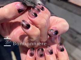 ブラックニュアンスネイル