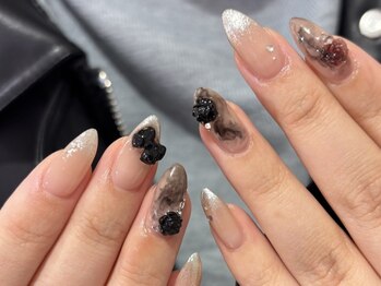 ベージュ/薔薇/staff:Noa