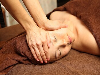 サロンシュシュ(ChouChou)/フェイシャル　小顔マッサージ