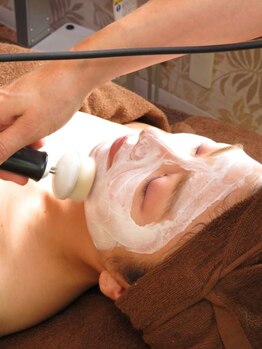 山野愛子どろんこ美容 大通店/元祖ドロンコ洗顔