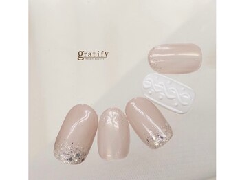 グラティフィー(gratify)/【オフィス ニットネイル】