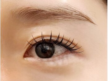 ペネロピ(Penelope)の写真/【LEDエクステ導入】持続力抜群で美しいまつ毛を長くキープ♪短時間施術でまつげへの負担も軽減します！