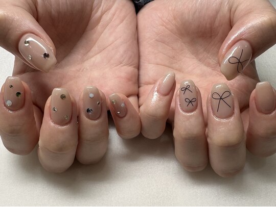 アシメのワイヤーリボンネイル PG008886385 ネイル スパ ココプラス Nail spa Cocoplus のフォト