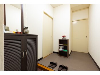 まごんて整体院/店舗玄関入口　【産後不眠腰痛】