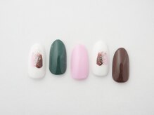 アムルーズ(Amoureuse)/贅沢カラフルネイル♪