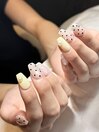 今流行りのレースネイル!