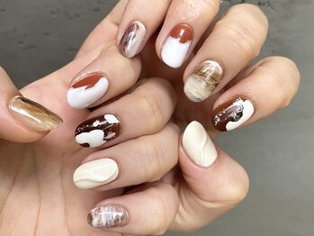 アロナ ネイルサロン アンド スクール(alona)/秋カラーのニュアンスネイル♪