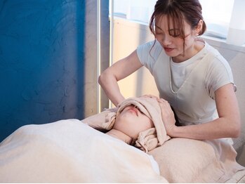 メル 伊丹(Mer)の写真/【当店一押し★】本格施術のヘッドスパで頭や眼の疲れを解消！頭のコリをほぐして、リラックス効果◎