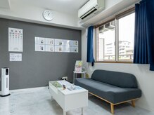 アイケアラボ 奈良新大宮店(アイケアLaBo)/待合＆カウンセリングルーム